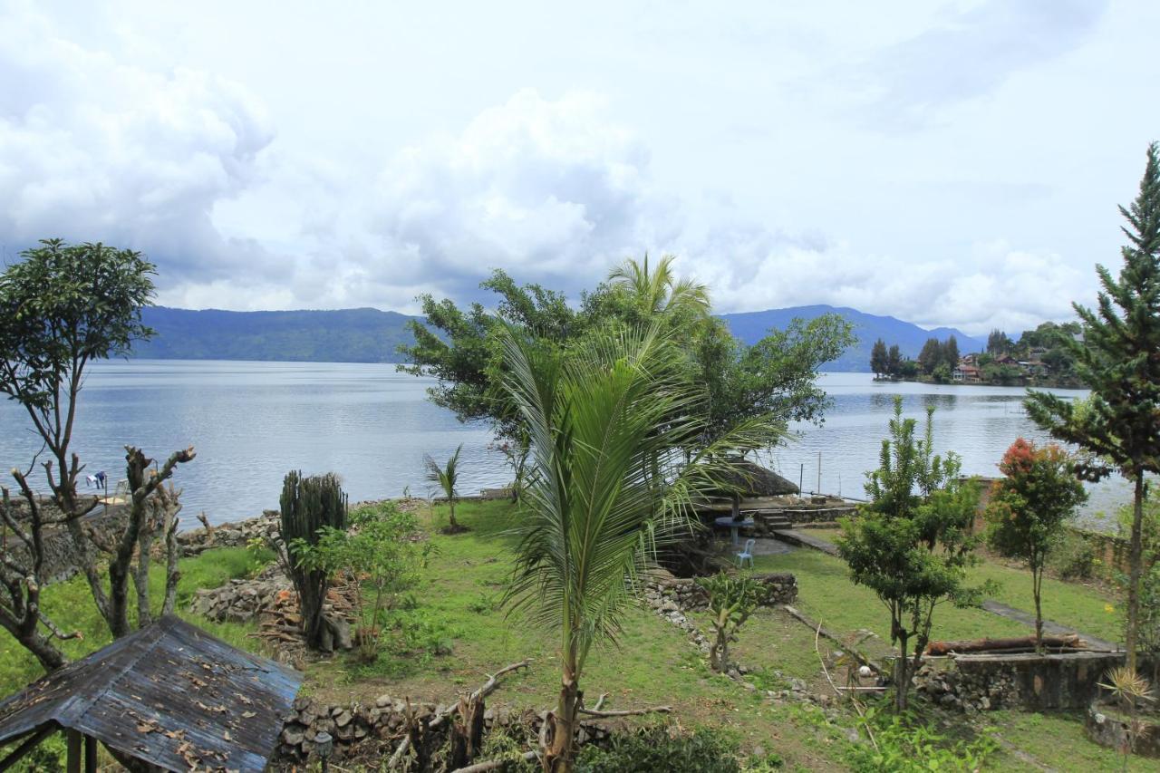 Sony Cottage Samosir Island Buitenkant foto